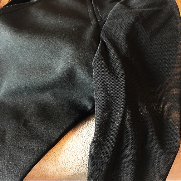 SZ 10 LAST 1- Sexy bodycon little black date dress - Picture 6 of 7